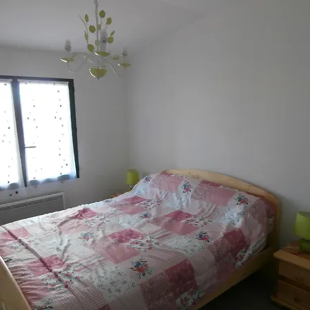 - T3 Coquette - Calme - Proche Plage, Port, Et Village - Parking Prive - Fr-1-799-38 *
